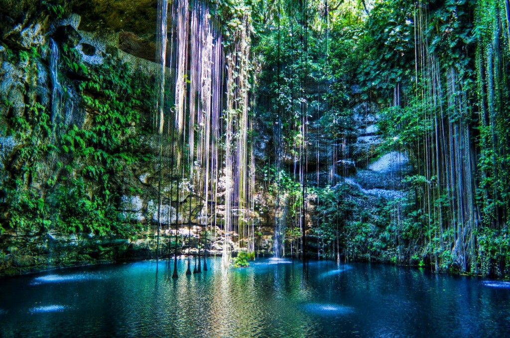 Ik Kil cenote Yucatan Mexico3