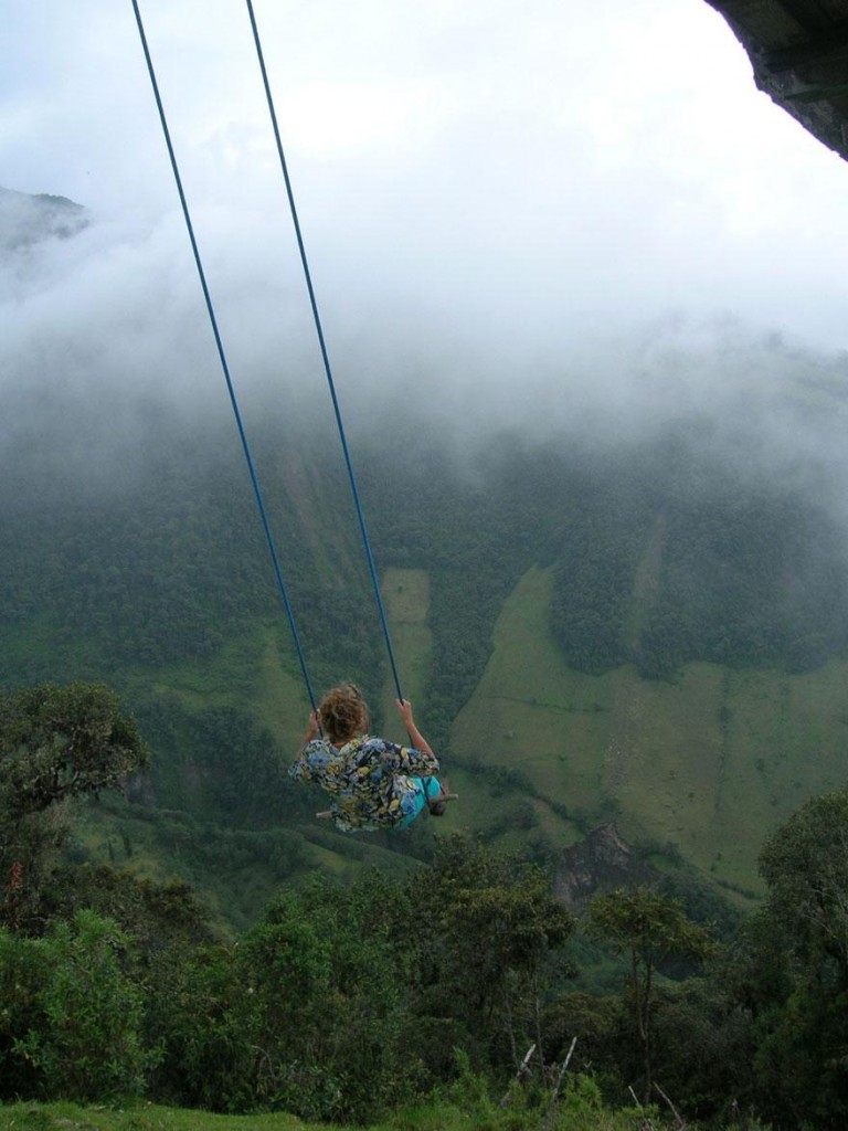 swing-at-the-end-of-the-world-la-casa-del-arbol-2